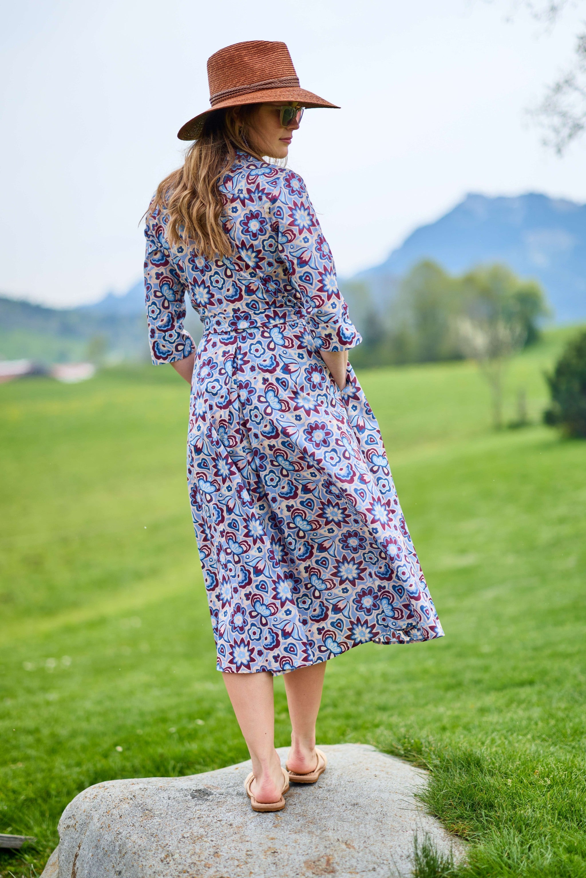 Blusenkleid mit Allover-Blumenprint