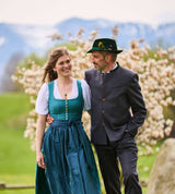 Dirndlbluse mit V-Ausschnitt und Puff