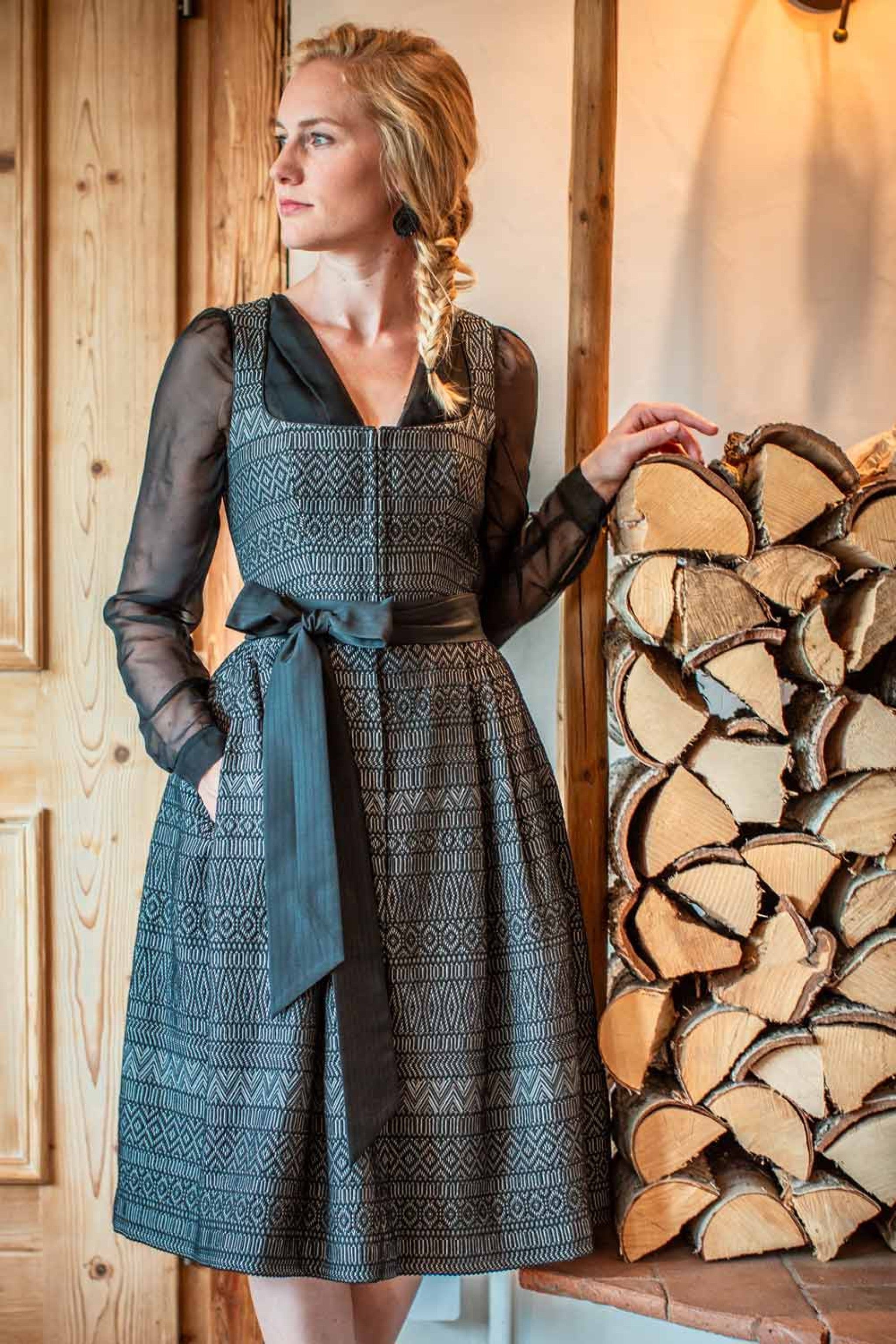 BellaSusi Dirndl AURELIA mit Boho-Muster