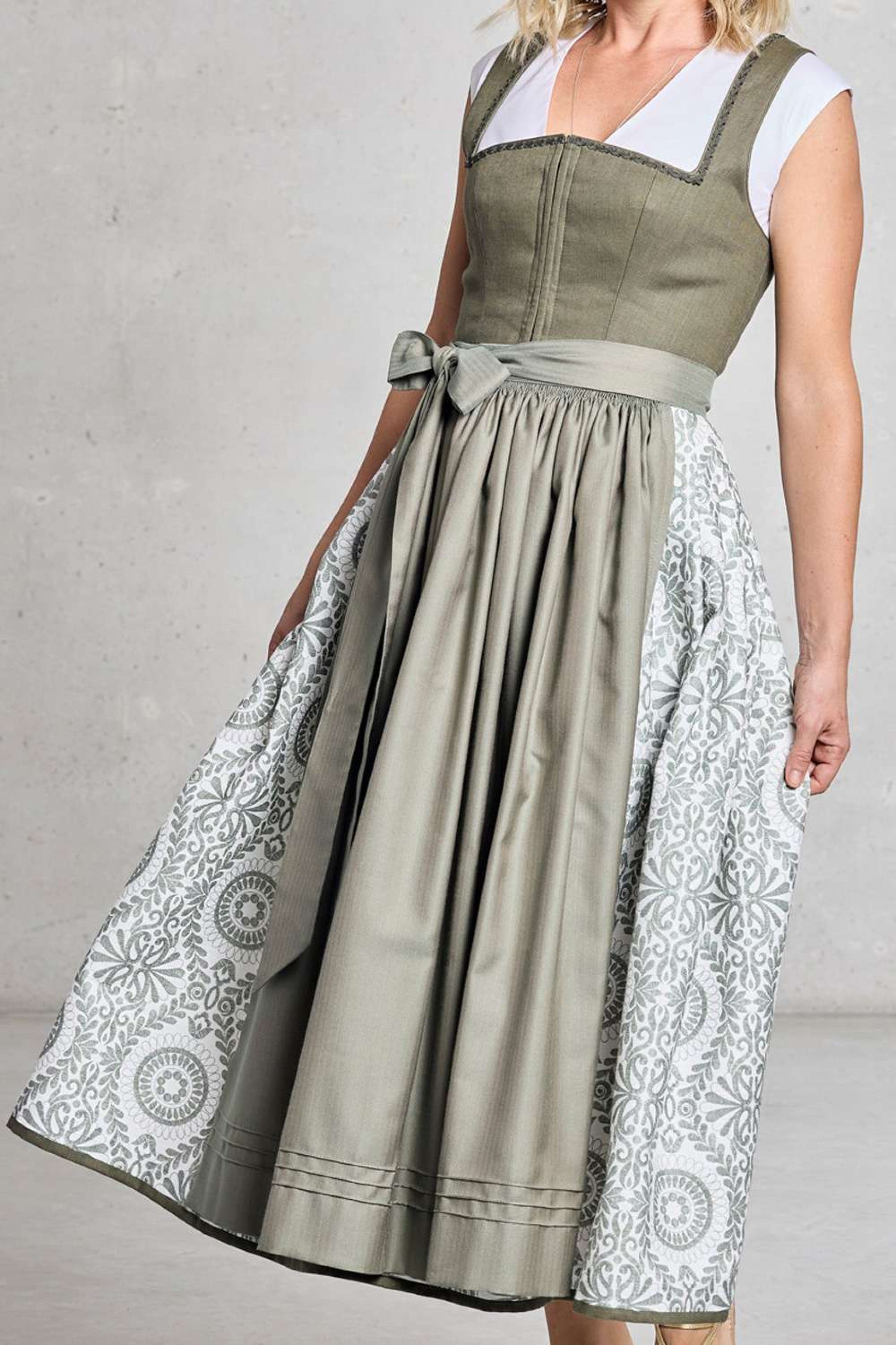BellaSusi Dirndl LEONIE (inkl. Schürze)