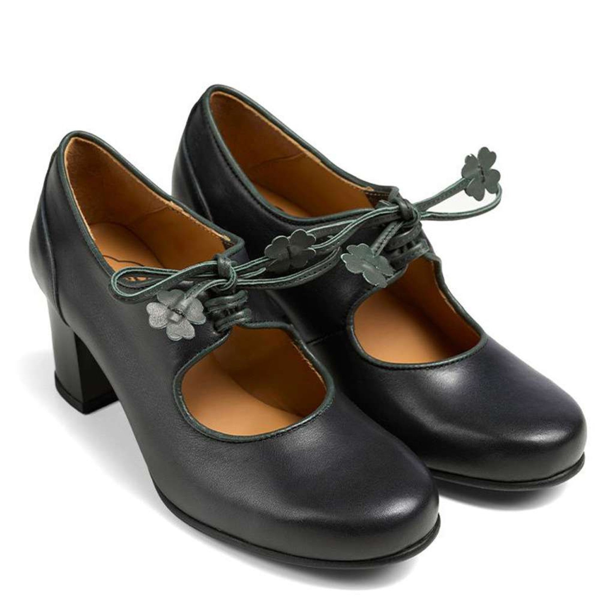 Pumps SASSI mit Ristschnürung
