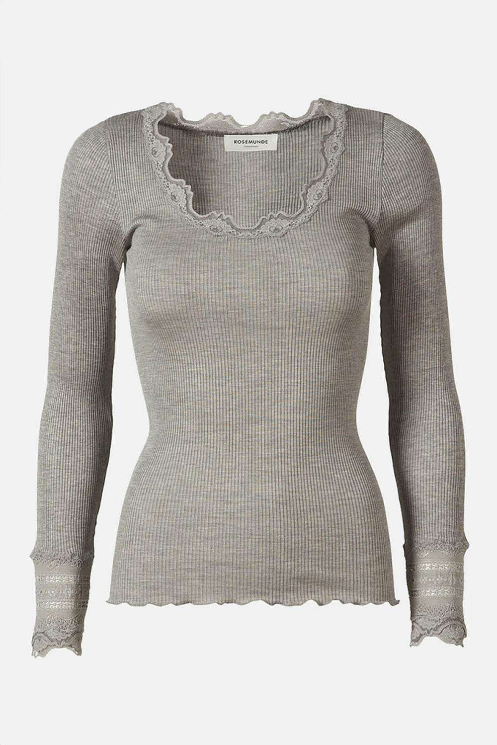 Langarmshirt mit Spitzenausschnitt