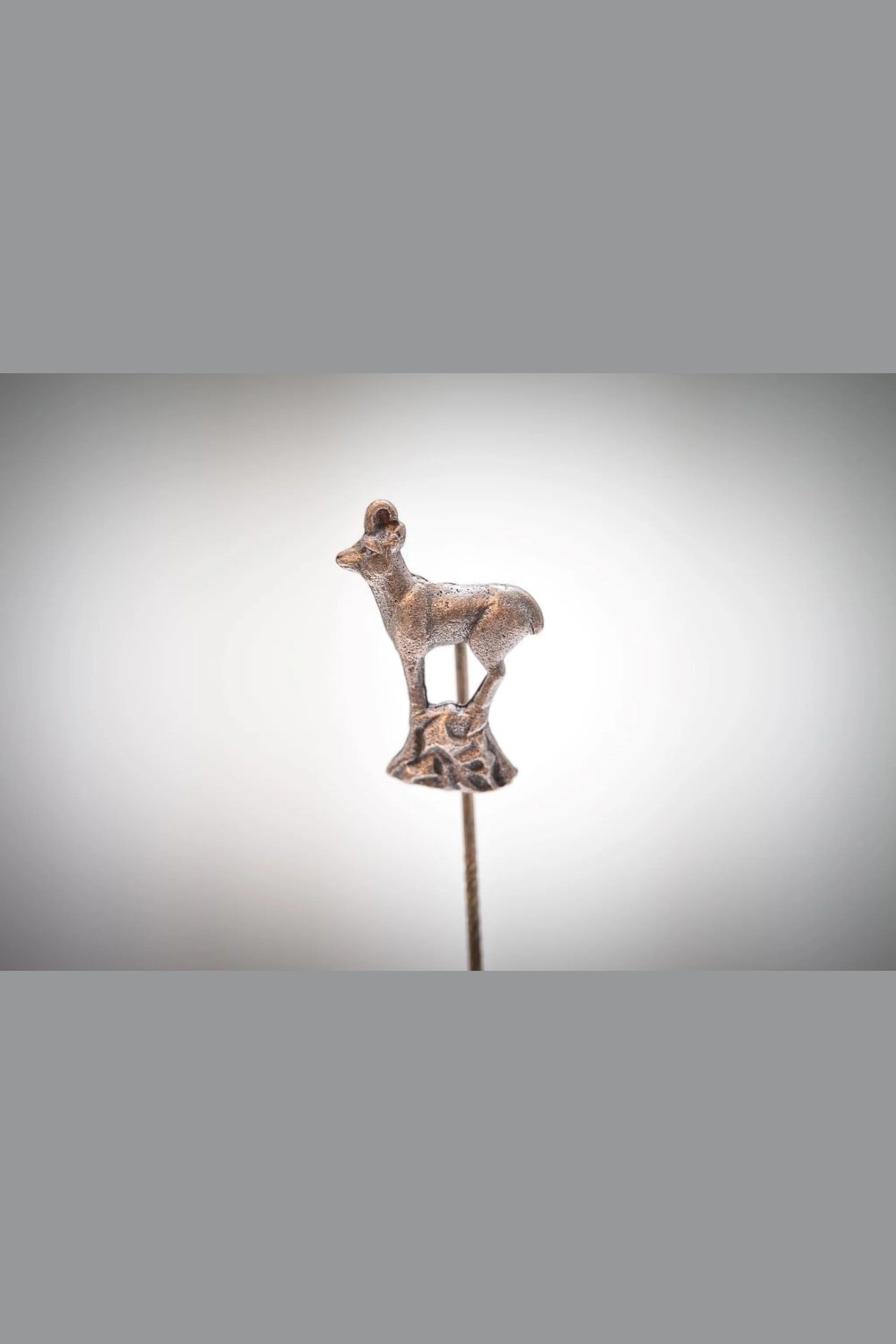 Gams 1,5 x 2,2cm Neusilber - neusilber/neusilber
