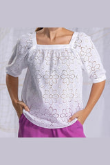 Bluse Kurzarm mit Lochstickerei - 11/weiß