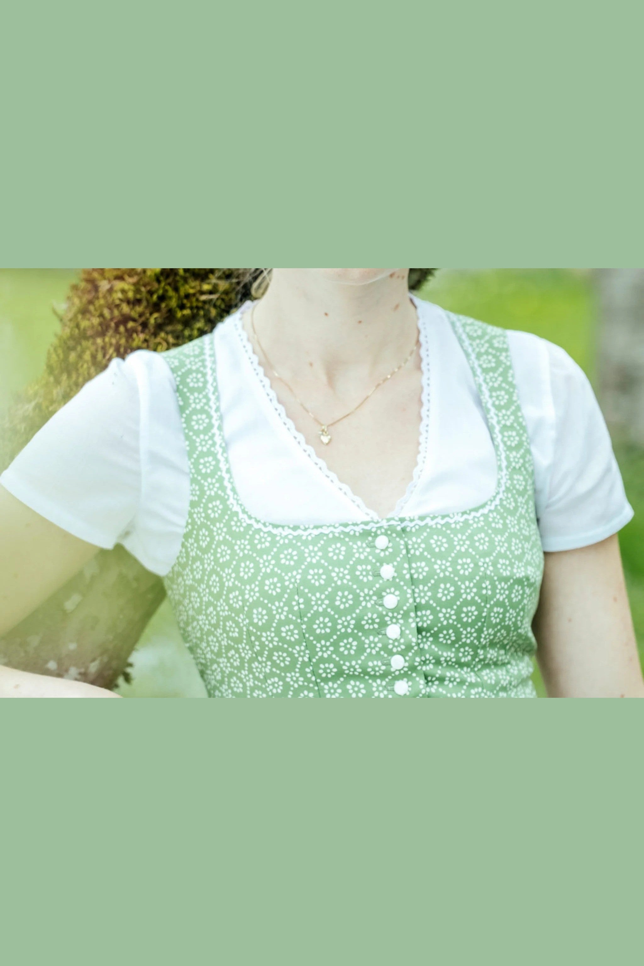 Dirndlbluse Kurzarm V-Ausschnitt - 04/weiß