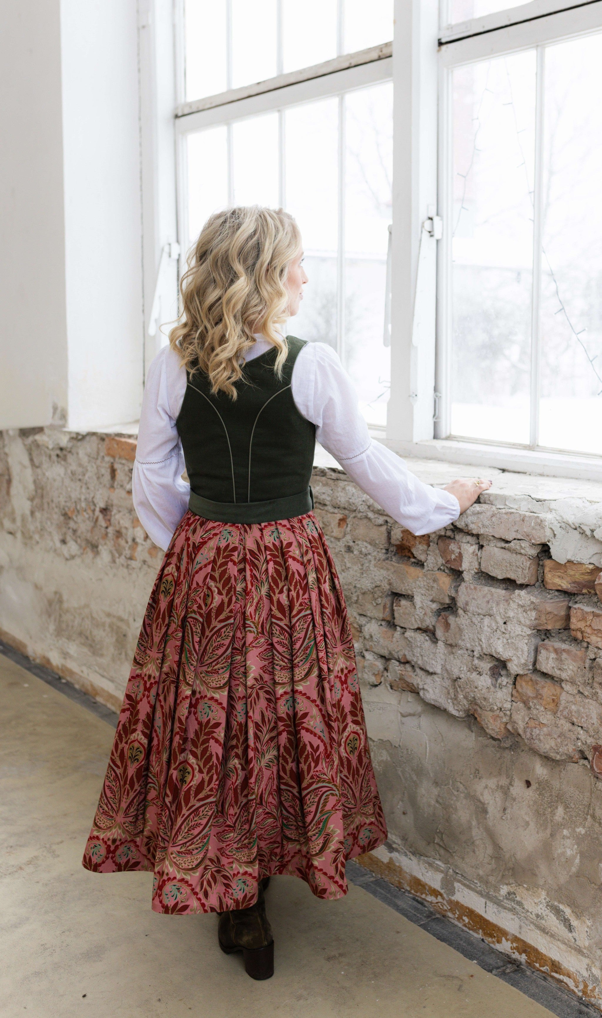 Dirndl PIA (inkl. Schürze)