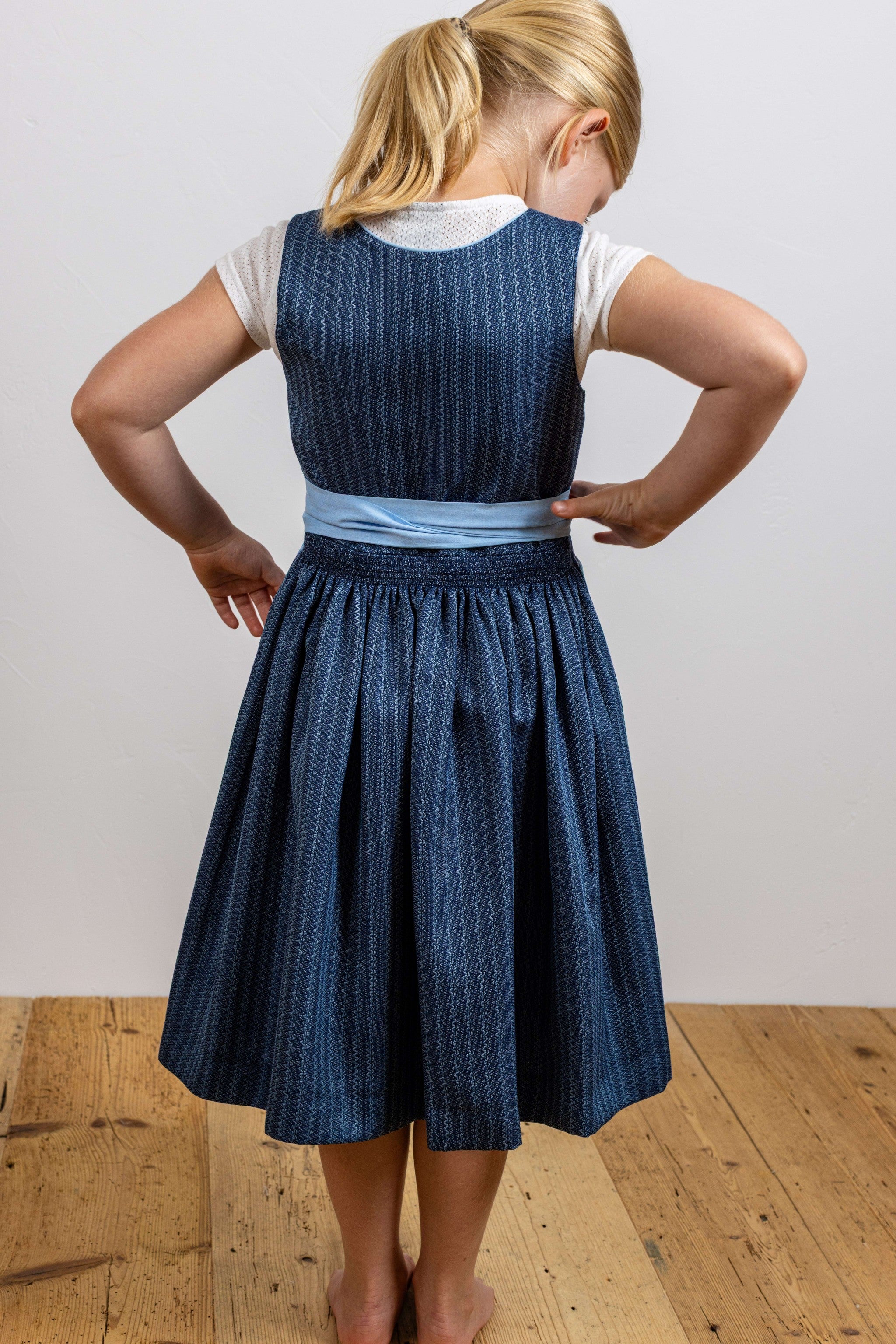 Kinder Dirndl BERGSEE | inkl. Bluse + Schürze