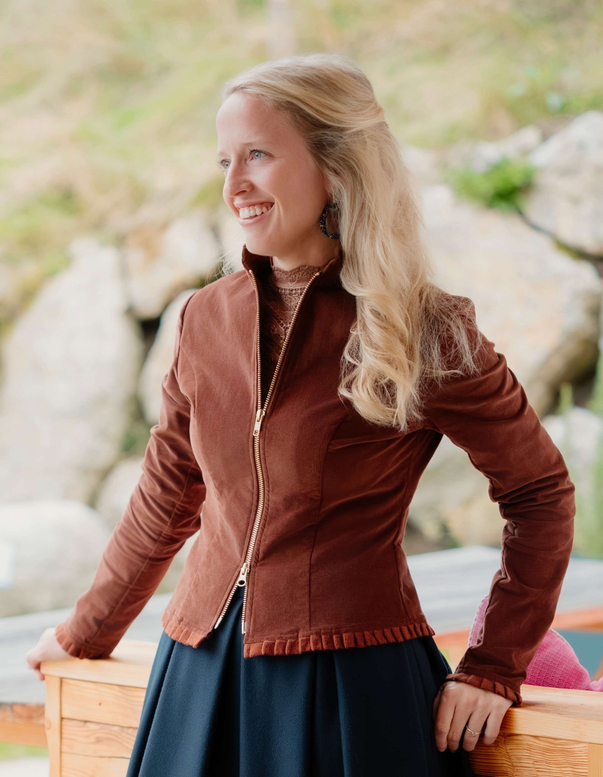 Jacke LENA Cord m. Rüsche (Gold-RV)