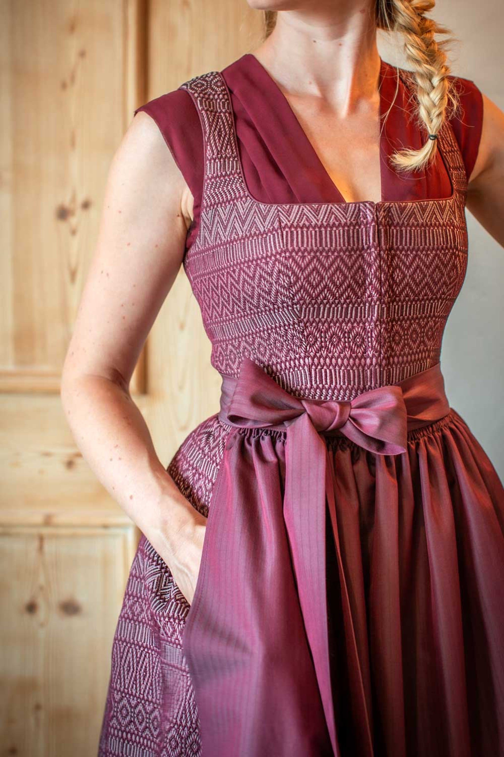 BellaSusi Dirndl AURELIA mit Boho-Muster