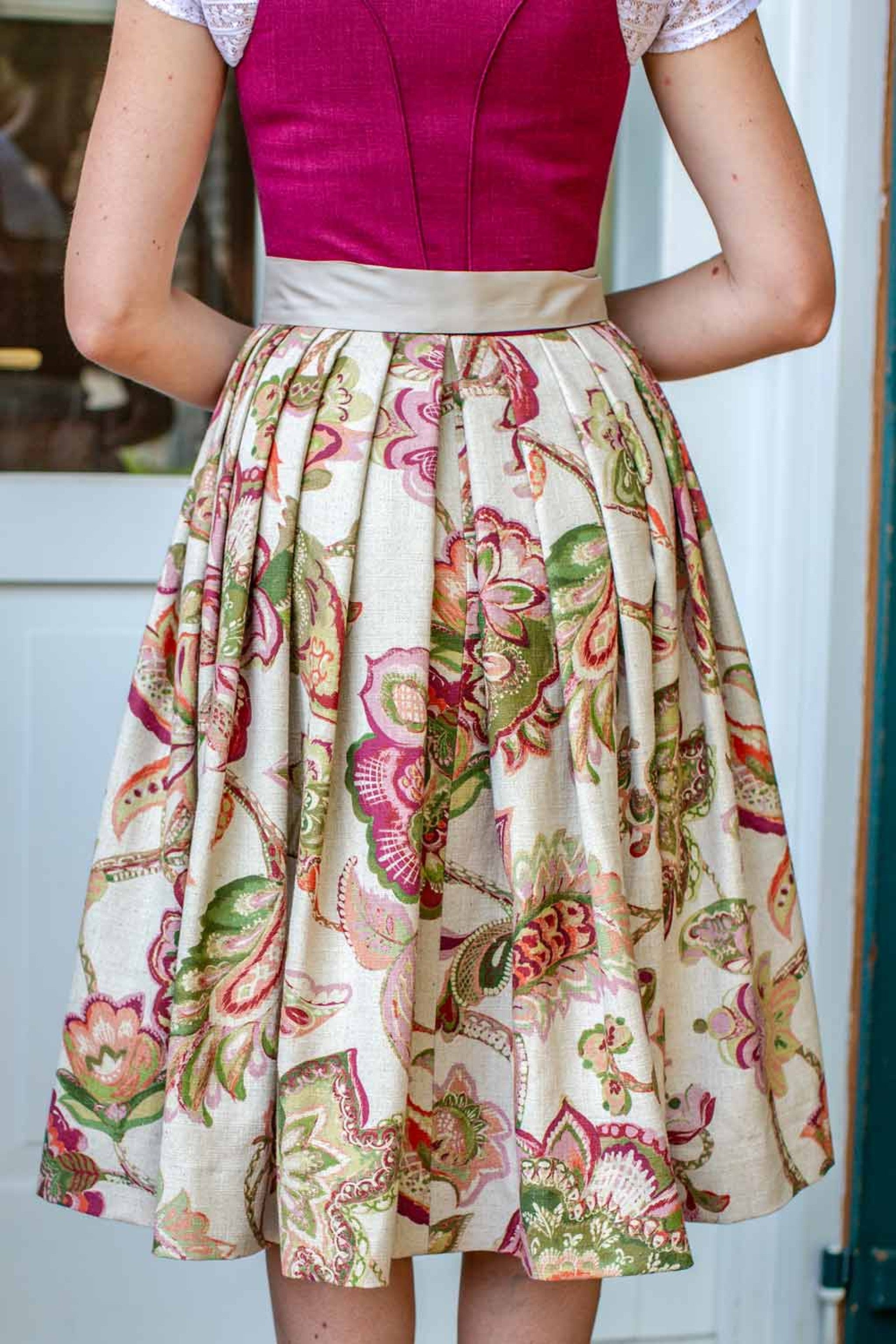 BellaSusi Dirndl SEFA - 0300/rot