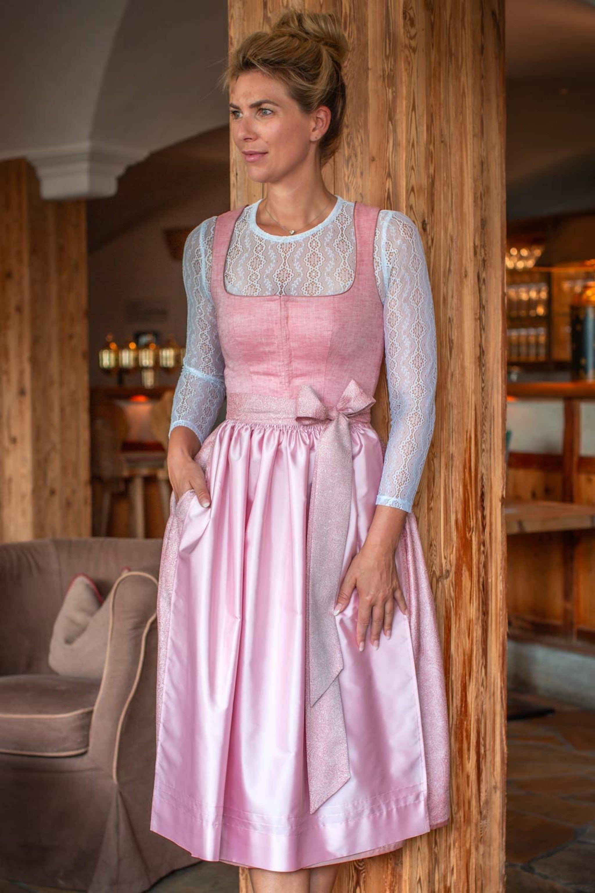 BellaSusi Dirndl ANNA (Länge 80cm) - 0402/pink