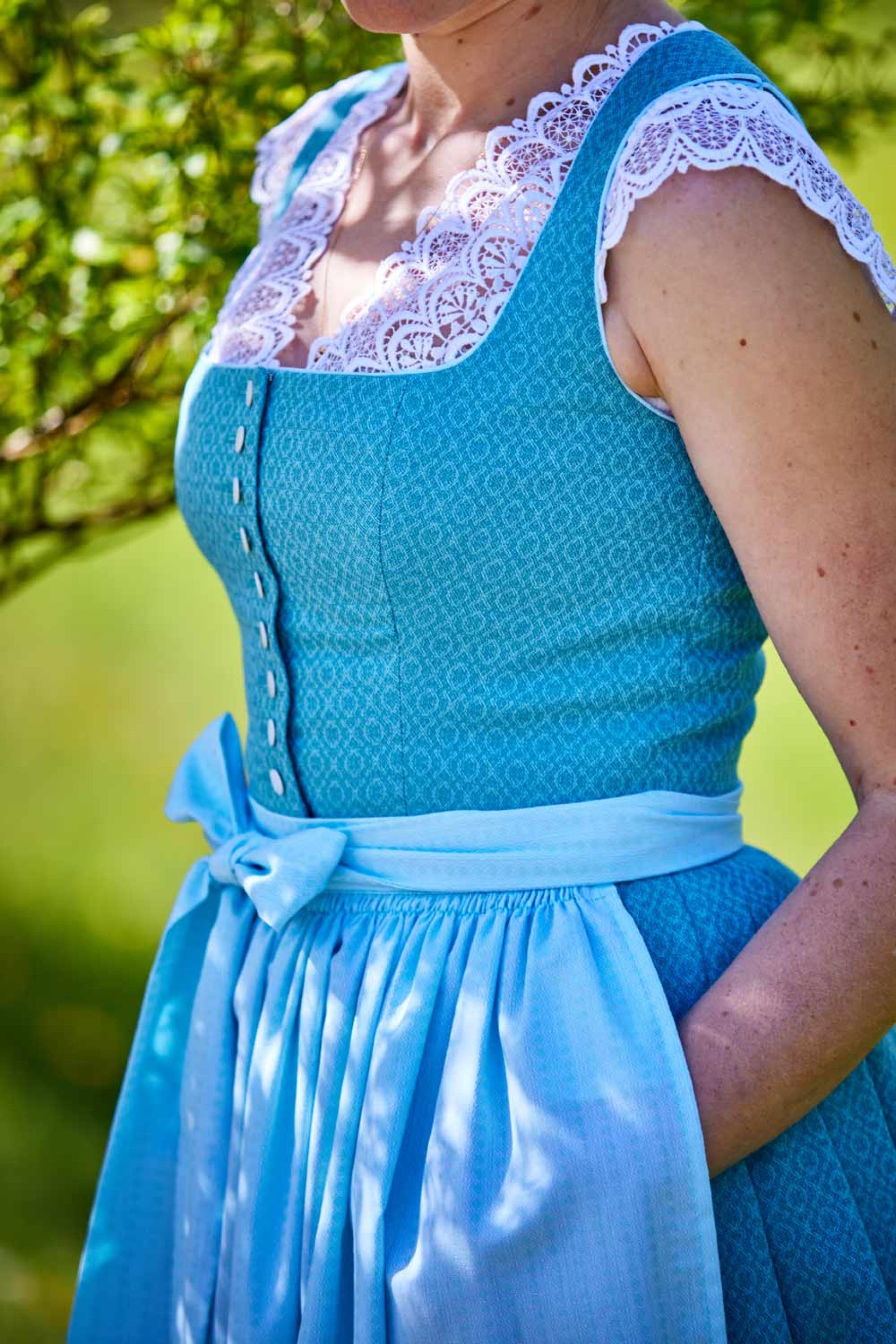 Handgmacht | Dirndl FANNY gewebte Raute