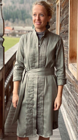 Blusenkleid mit Biesen