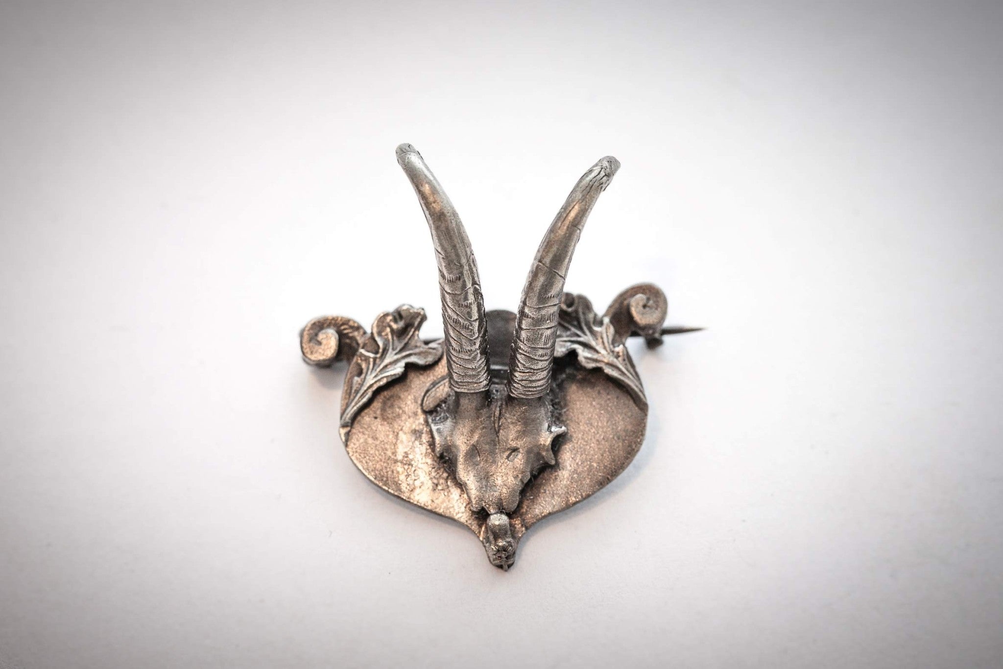 Gamskrucke 3x3cm (Neusilber) - neusilber/neusilber