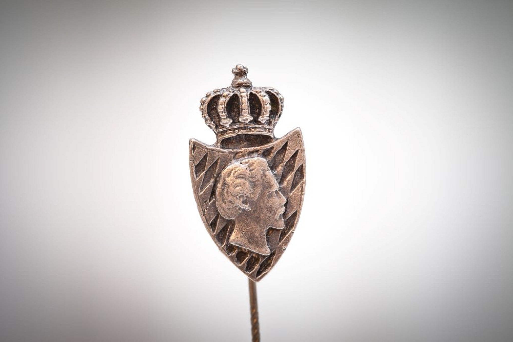 Anstecknadel König Ludwig 1,5 x 2,7cm