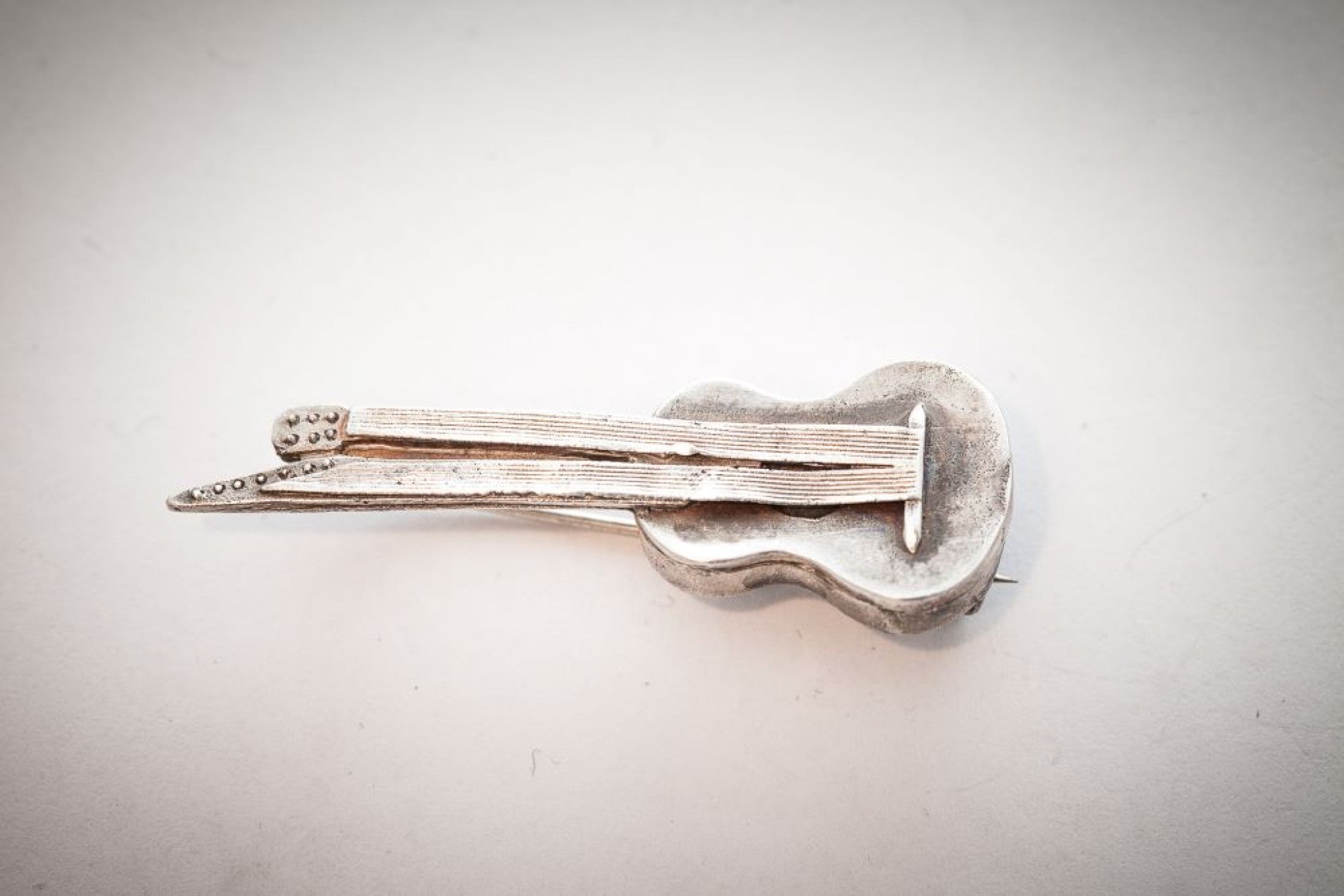 Kontragitarre 4,7 x 1,7cm Neusilber - neusilber/ne