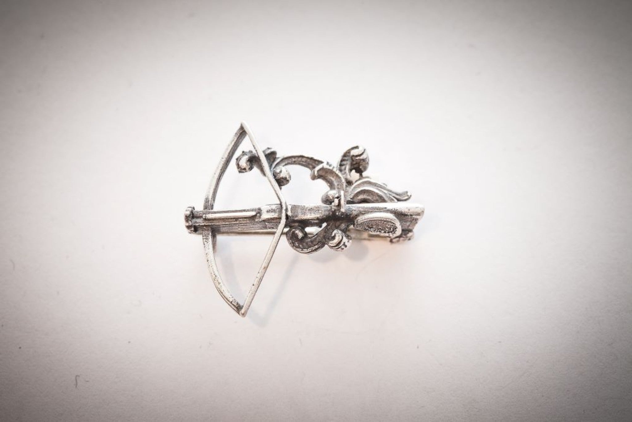 Armbrust 3 x 2,4cm Neusilber - neusilber/neusilber