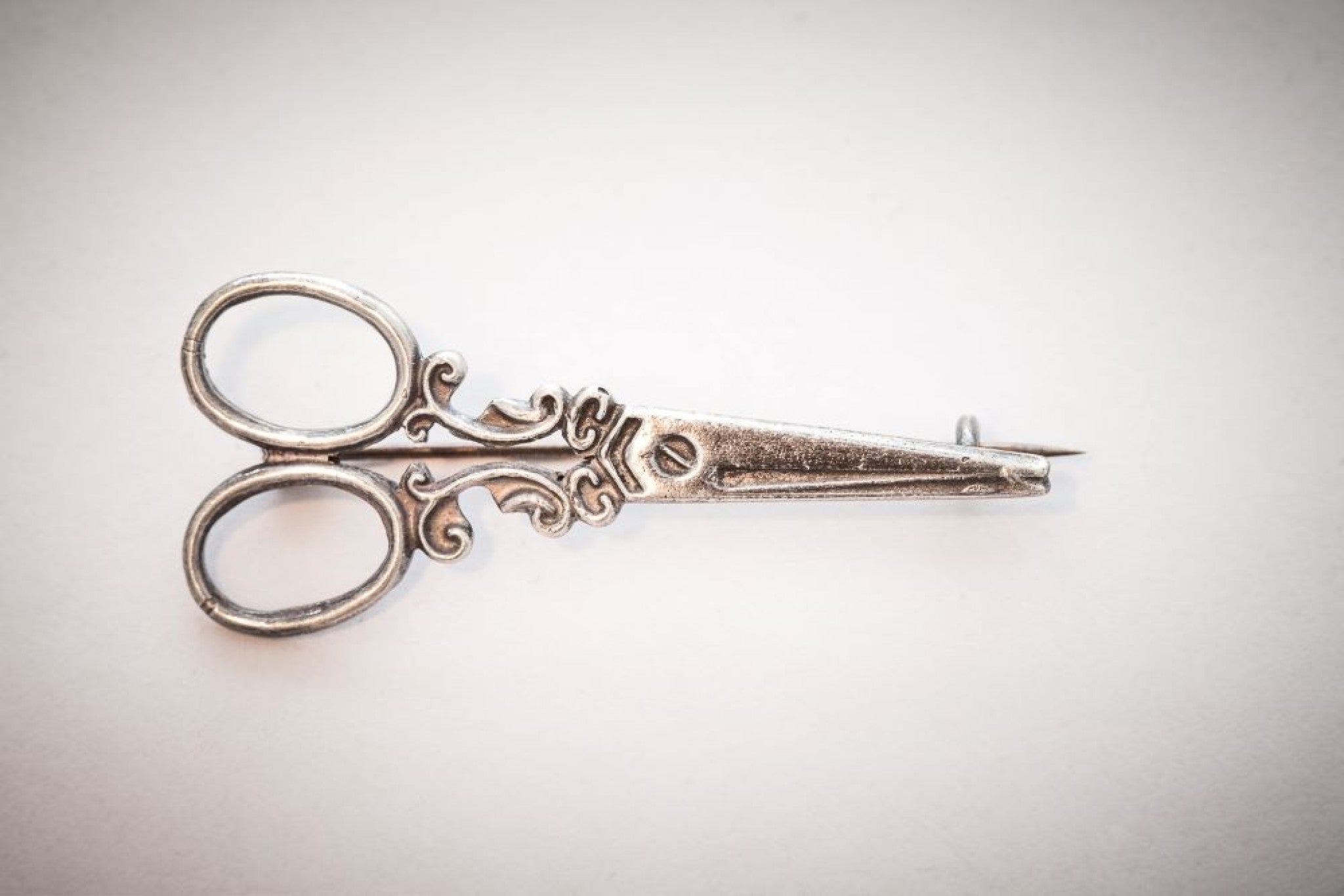 Schere 2 x 5cm (Neusilber) - neusilber/neusilber