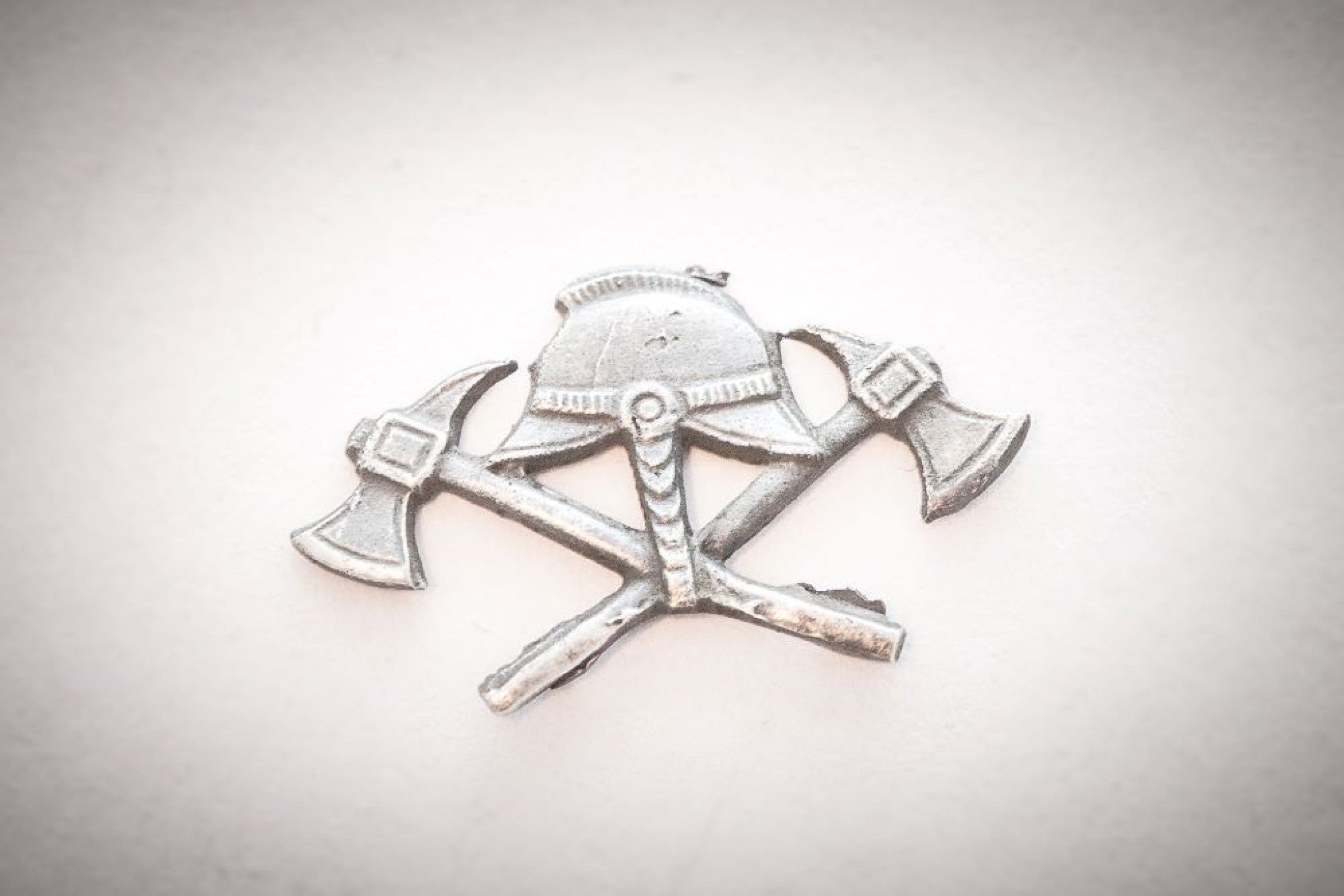 Feuerwehr 1,3 x 1,7cm Neusilber - neusilber/neusil